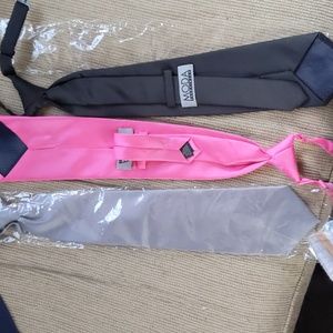 Moda Formal Wear neck ties